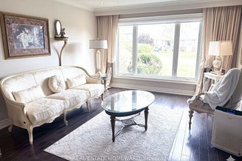 Additional image 8 of 18 Wyndcliff Crescent, Toronto, ON, M4A 2K1