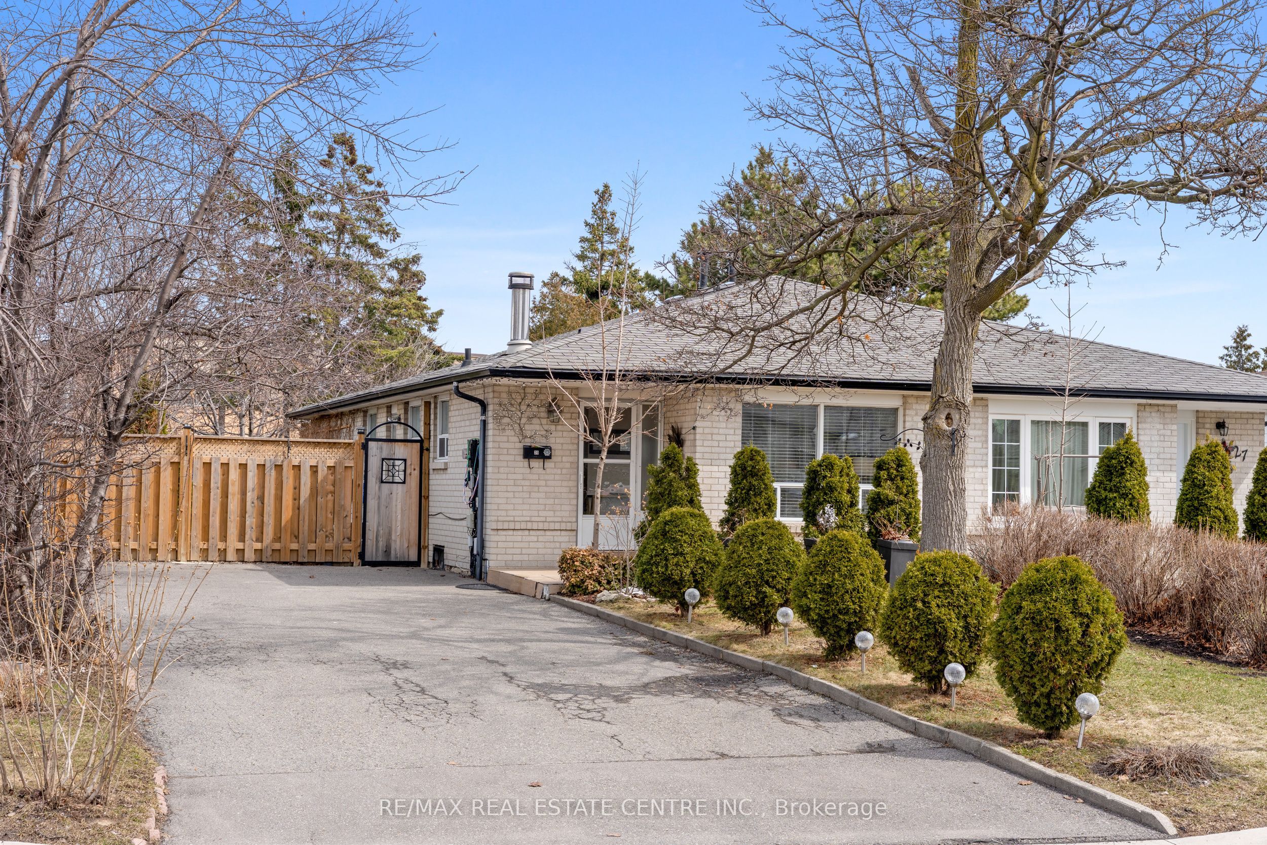Additional image 3 of 25 Juniper Crescent, Brampton, ON, L6S 1J9