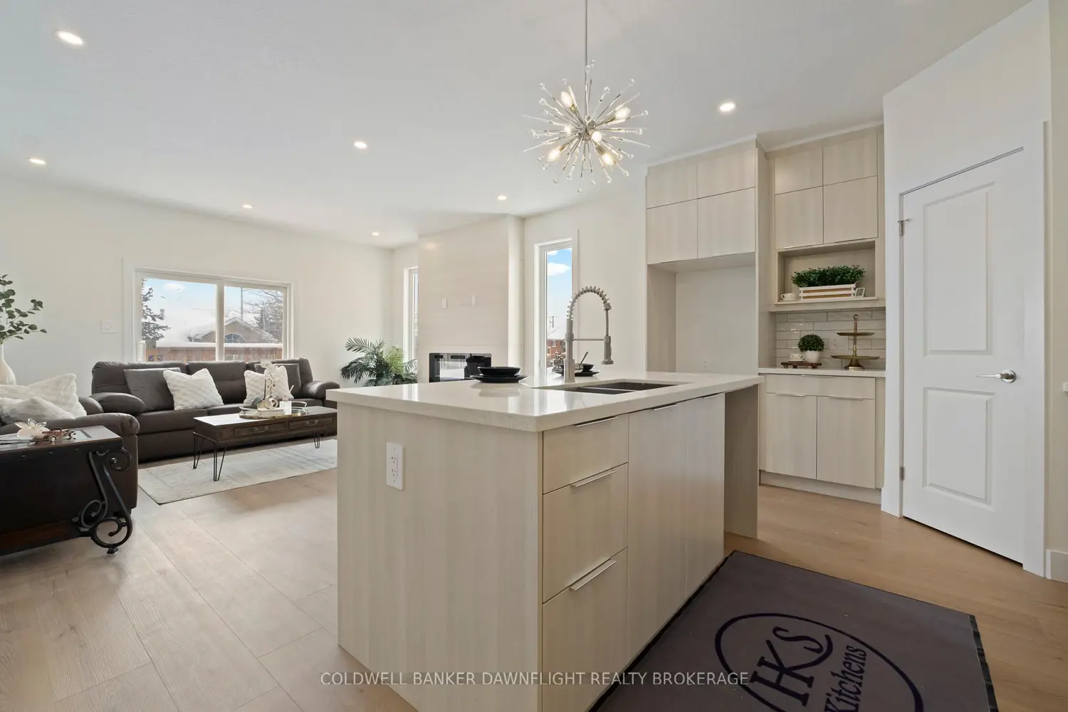 52 Moonlight Court photo 3