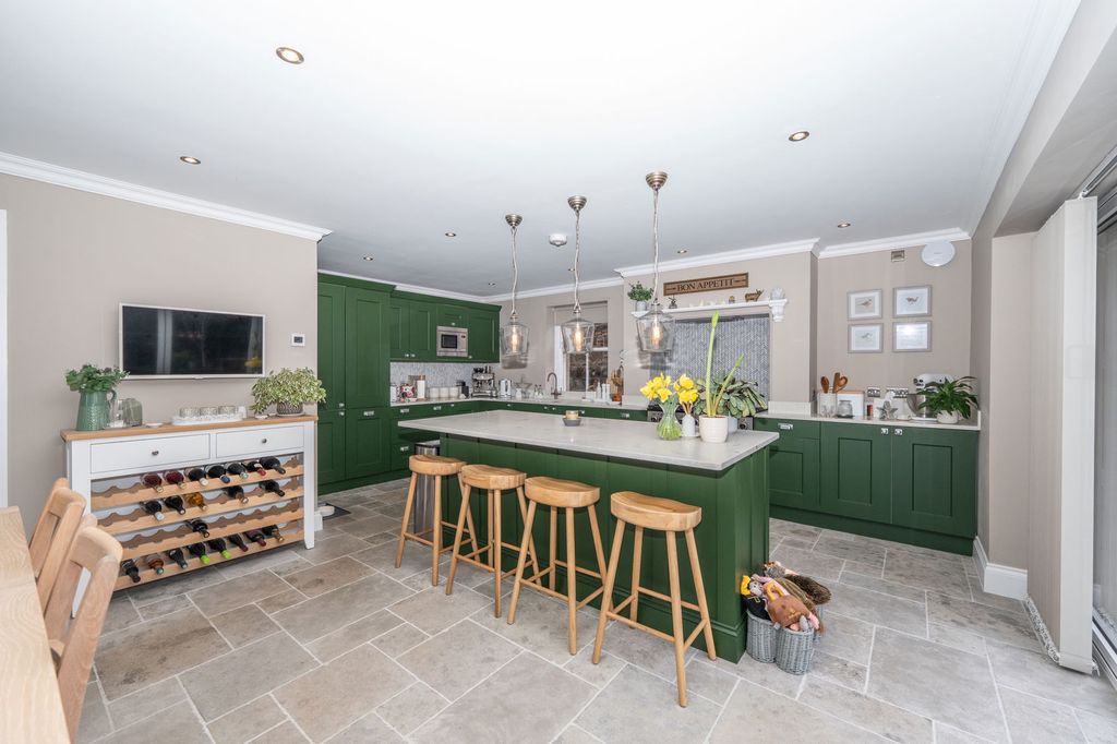 Additional image 18 of 6 bed detached house for saleSwan Road, Kirkcaldy KY1
