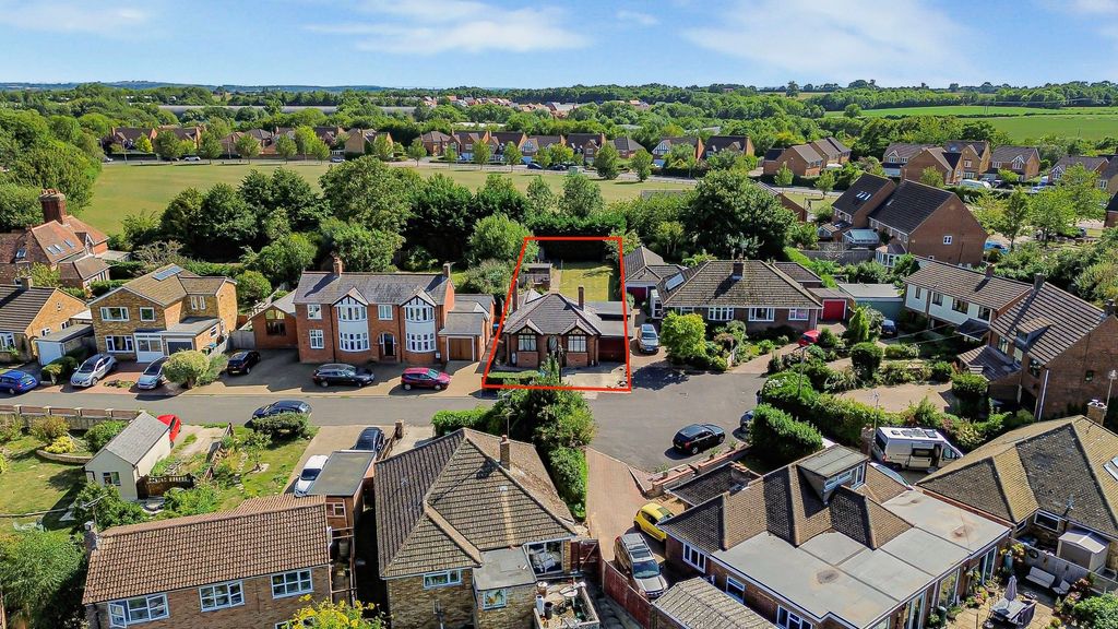 Land for saleSelf Build Plot, Mount Pleasant Close, Buckingham. MK18 photo 5