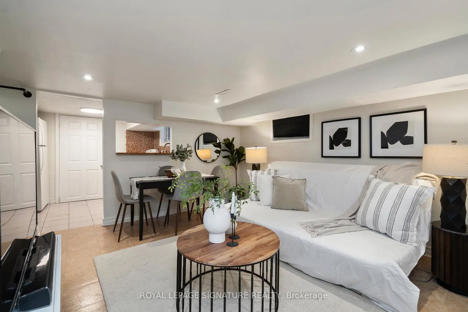 Additional image 17 of 215 Yarmouth Road