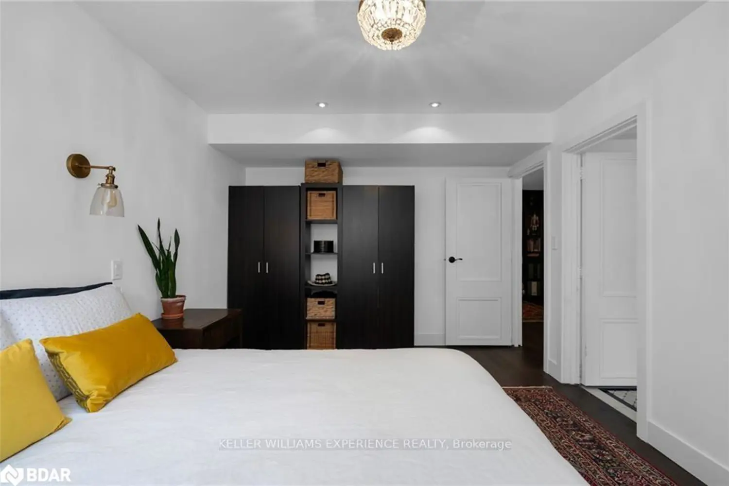 Additional image 13 of 28 Larry Street