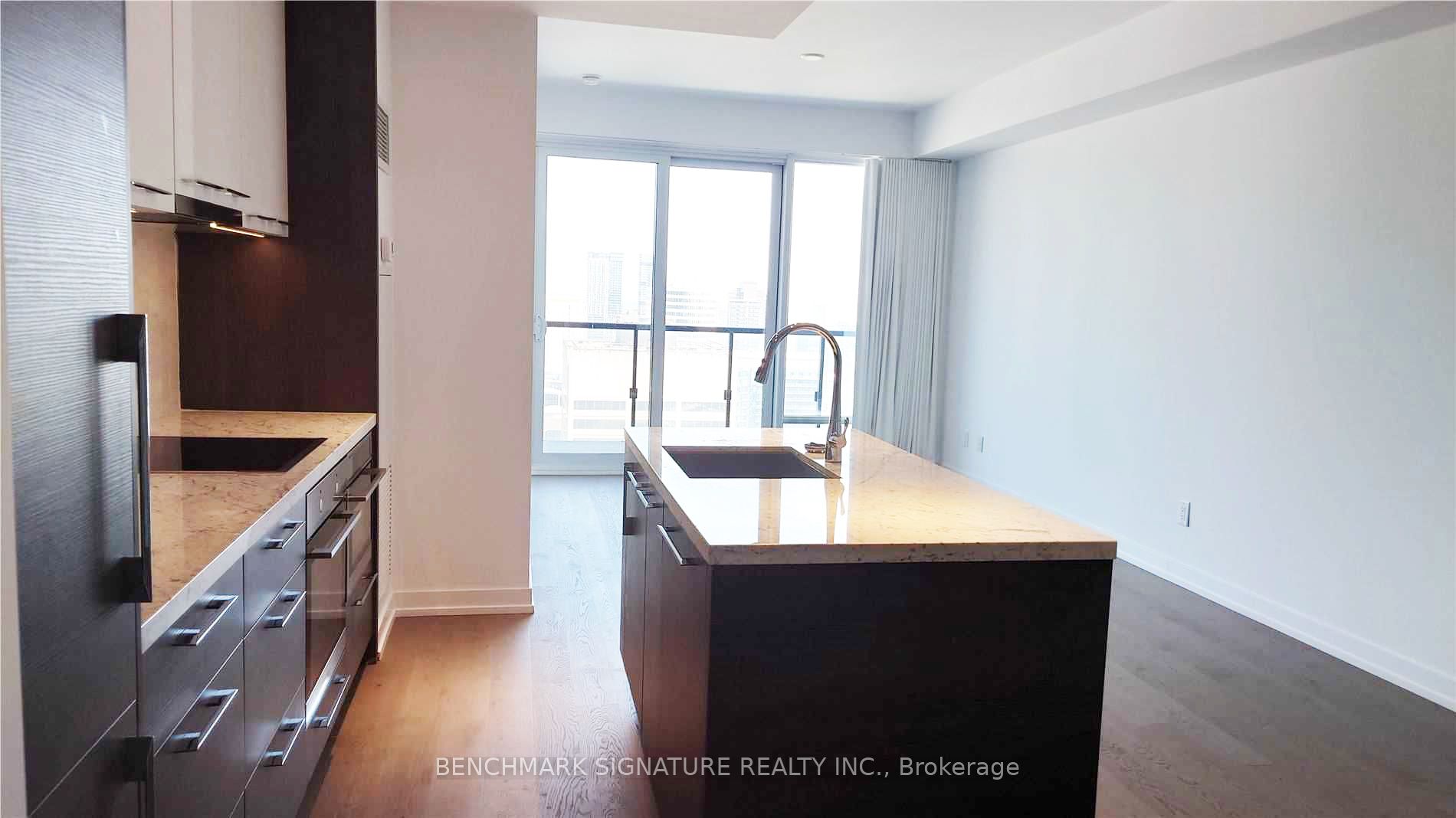 Additional image 2 of 2805-488 University Avenue, Toronto, ON, M5G 0C1