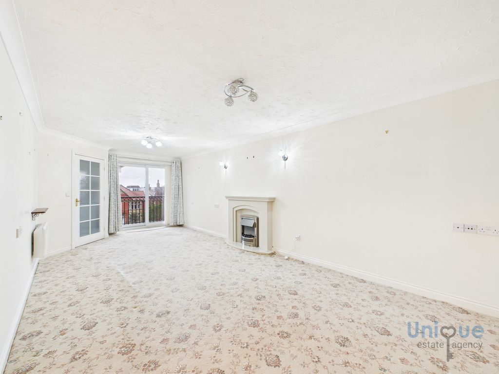 Additional image 2 of 2 bed flat for saleClifton Drive South, Lytham St. Annes FY8