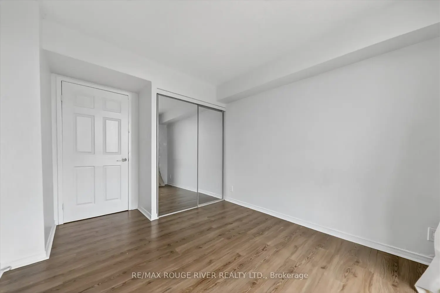 Additional image 16 of 8 Silver Bell Grove 309