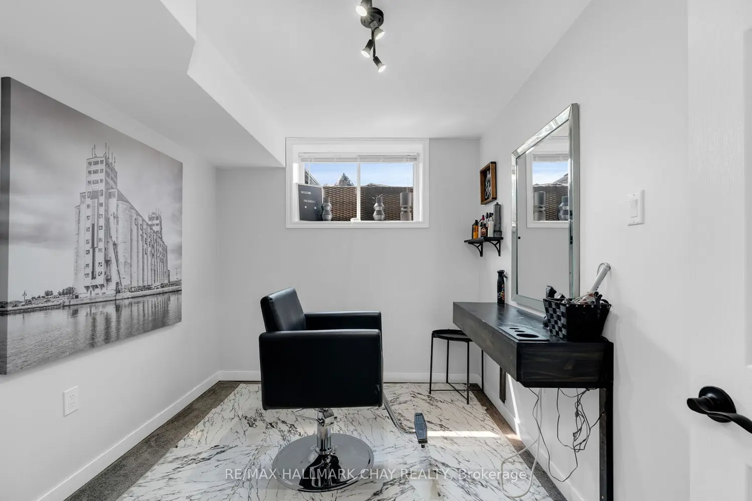 Additional image 10 of 204 Forest Crescent