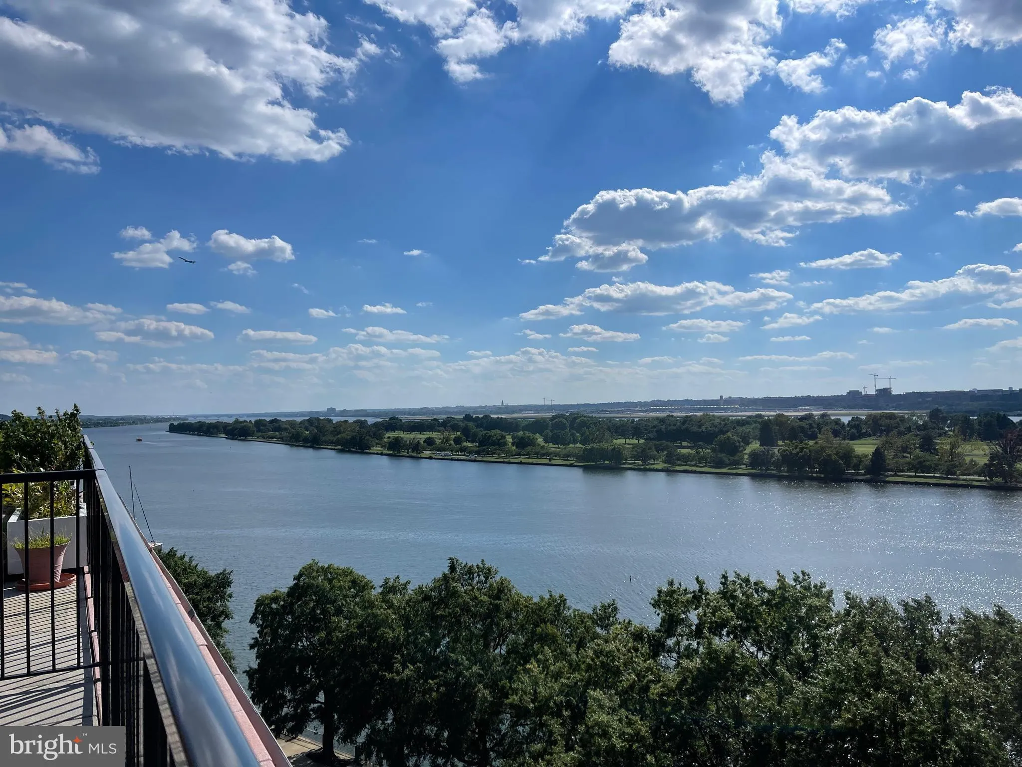 Additional image 103 of 520 N Street SW Unit S317, Washington, DC 20024