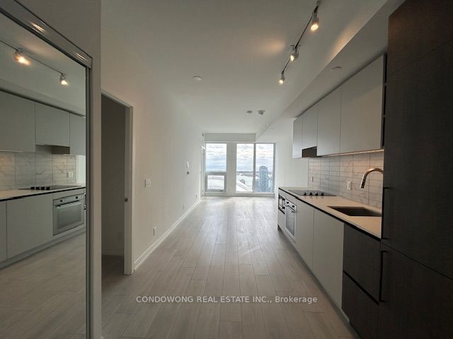 4011-55 Mercer Street, Toronto, ON, M5V 0W4