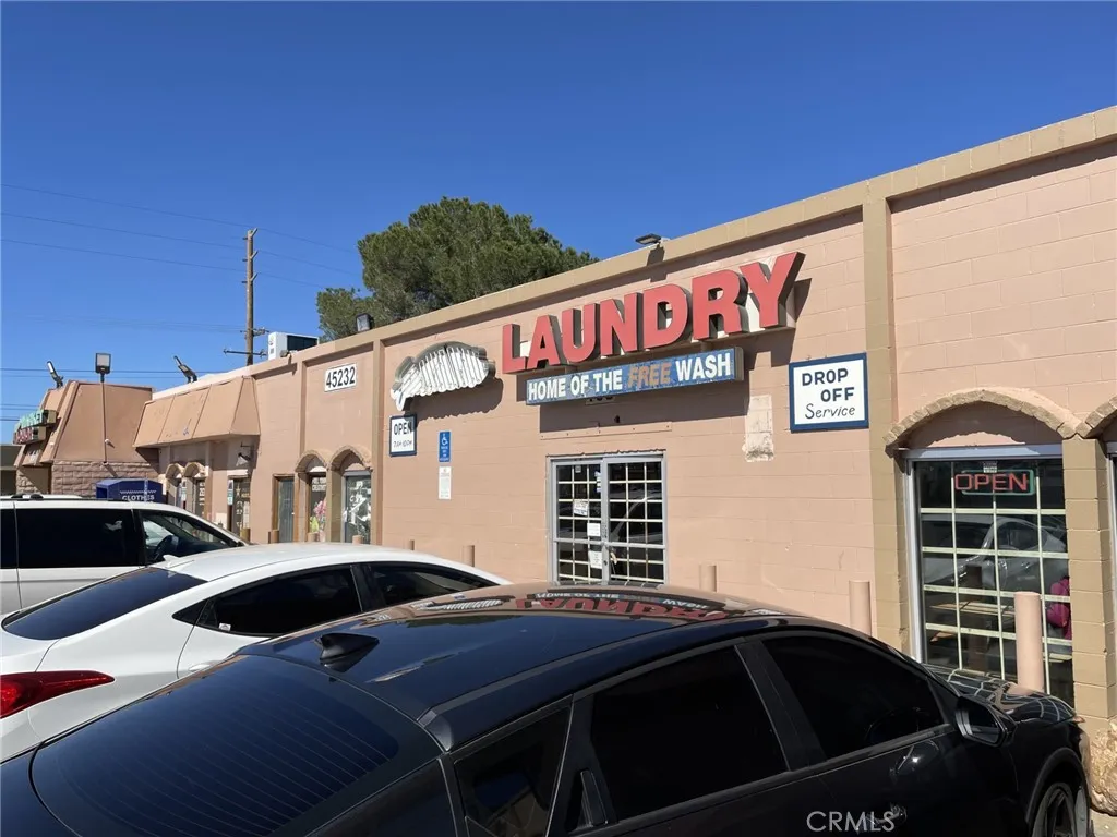 Additional image 10 of 45216 10th St W, Lancaster, CA 93534