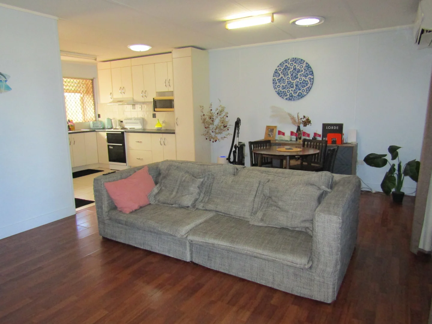 Additional image 5 of Flat 2 & 3/7 Bluff Street, Blackwater QLD 4717