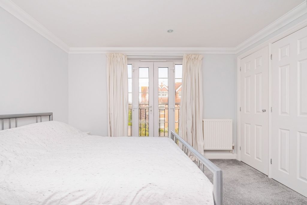 Additional image 8 of 2 bed flat for saleGoring Court, Bramber Road, Steyning, West Sussex BN44