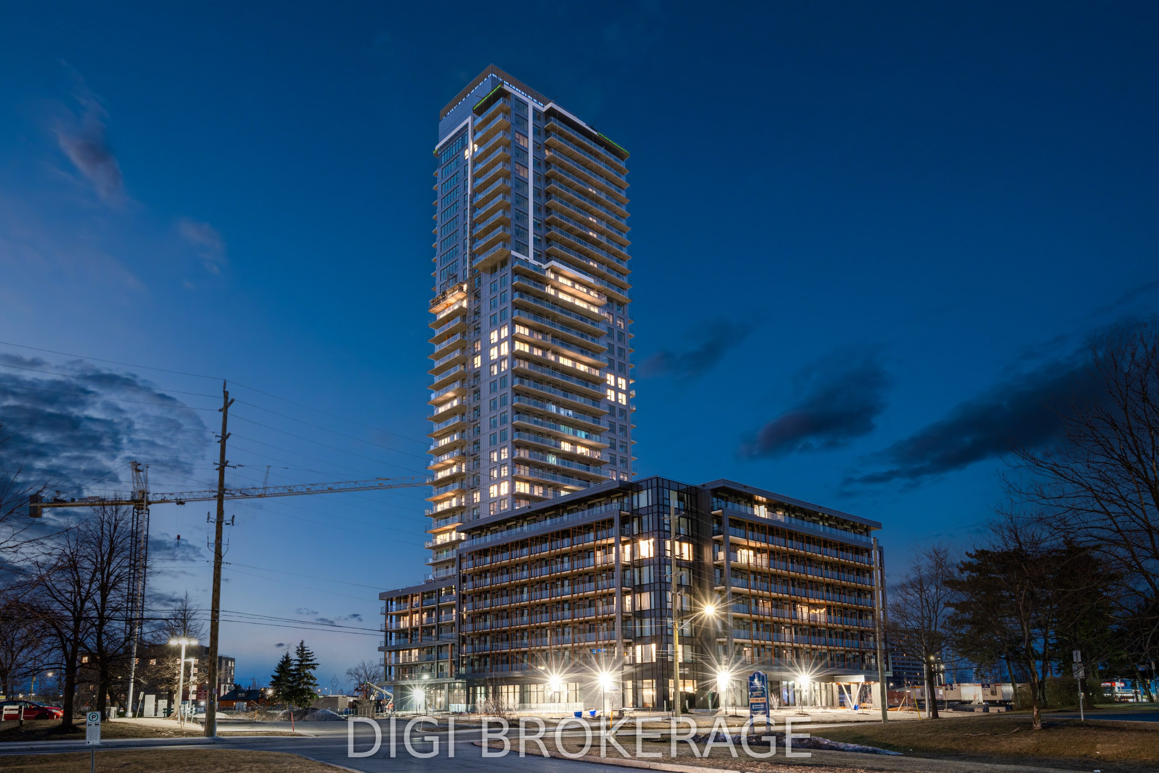 422-1250 Cummings Avenue, Ottawa, ON, K1J 0E4