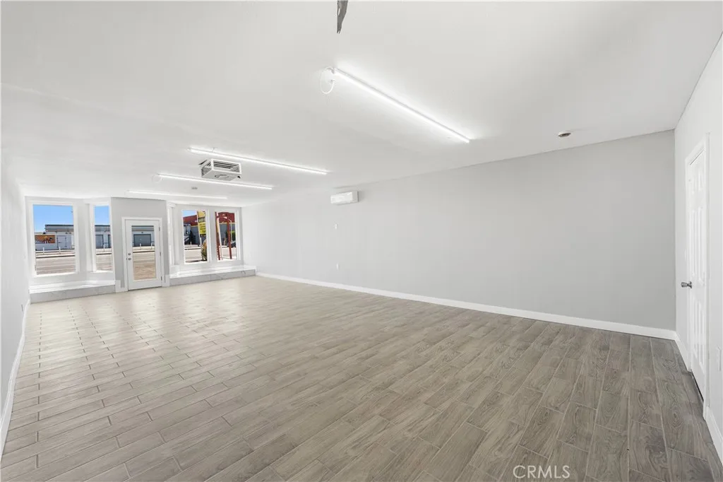 Additional image 111 of 44441 Sierra Highway, Lancaster, CA 93534