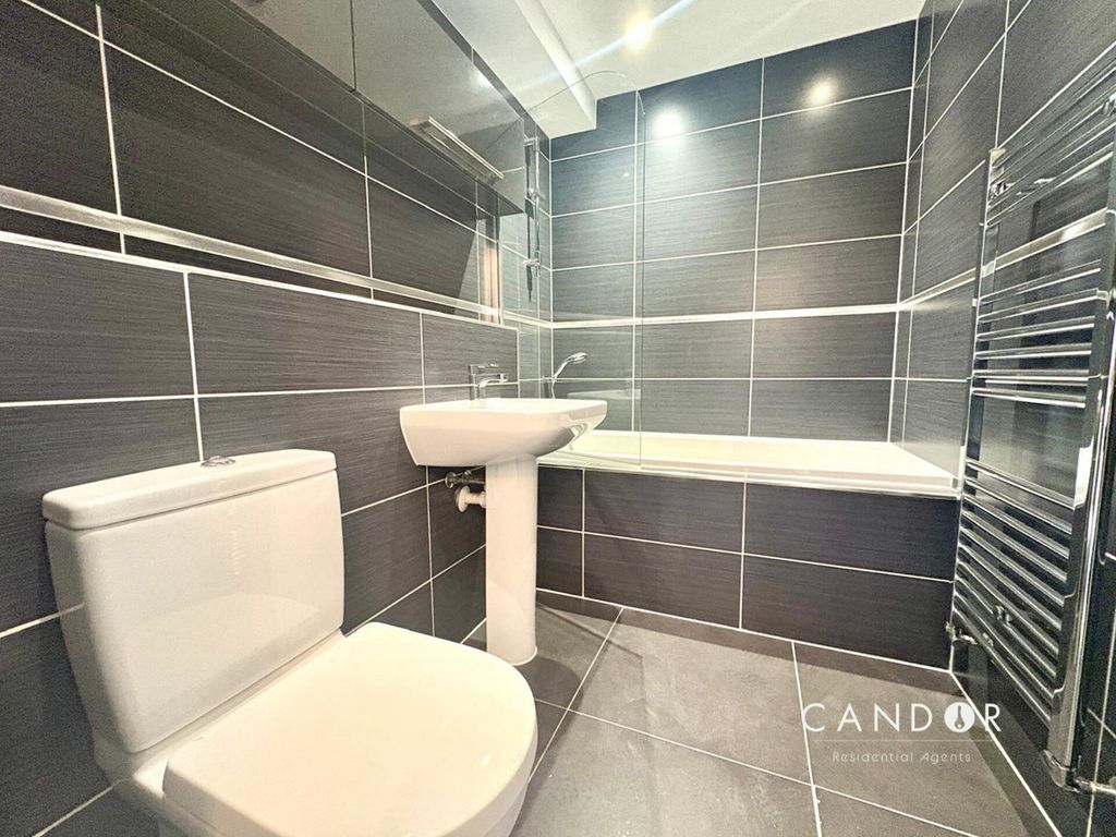 Additional image 17 of 2 bed flat for saleGrenfell Park, Neston, 6 CH64