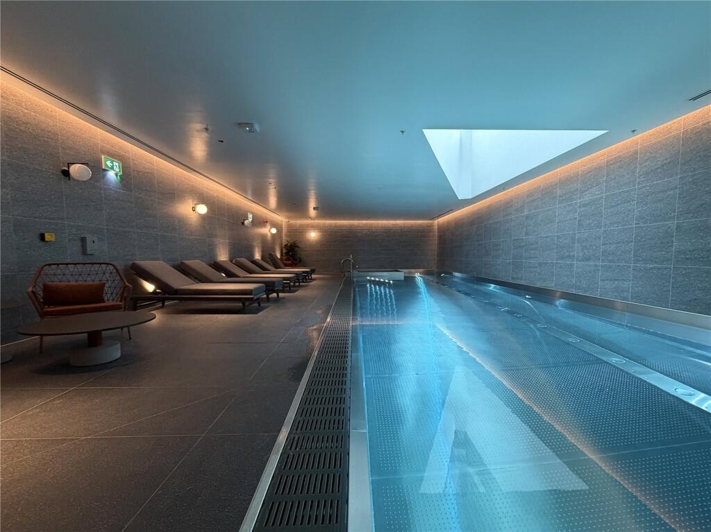 Additional image 15 of 1 Bed Flat, Port Street, M1, N1 7GU