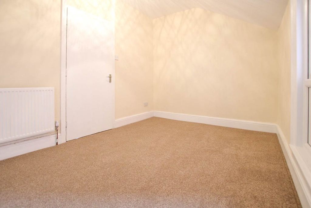 Additional image 5 of 2 bed flat for saleHigh Street, Llandrindod Wells LD1