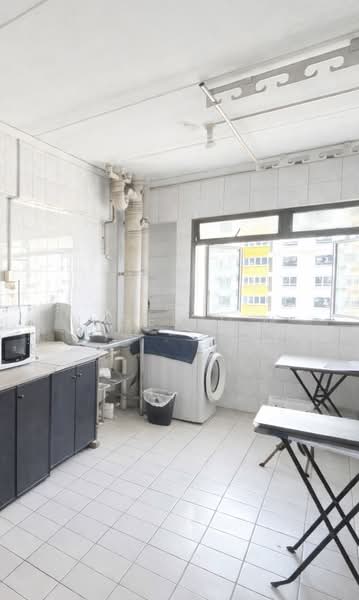Additional image 4 of 664A Jurong West Street 64