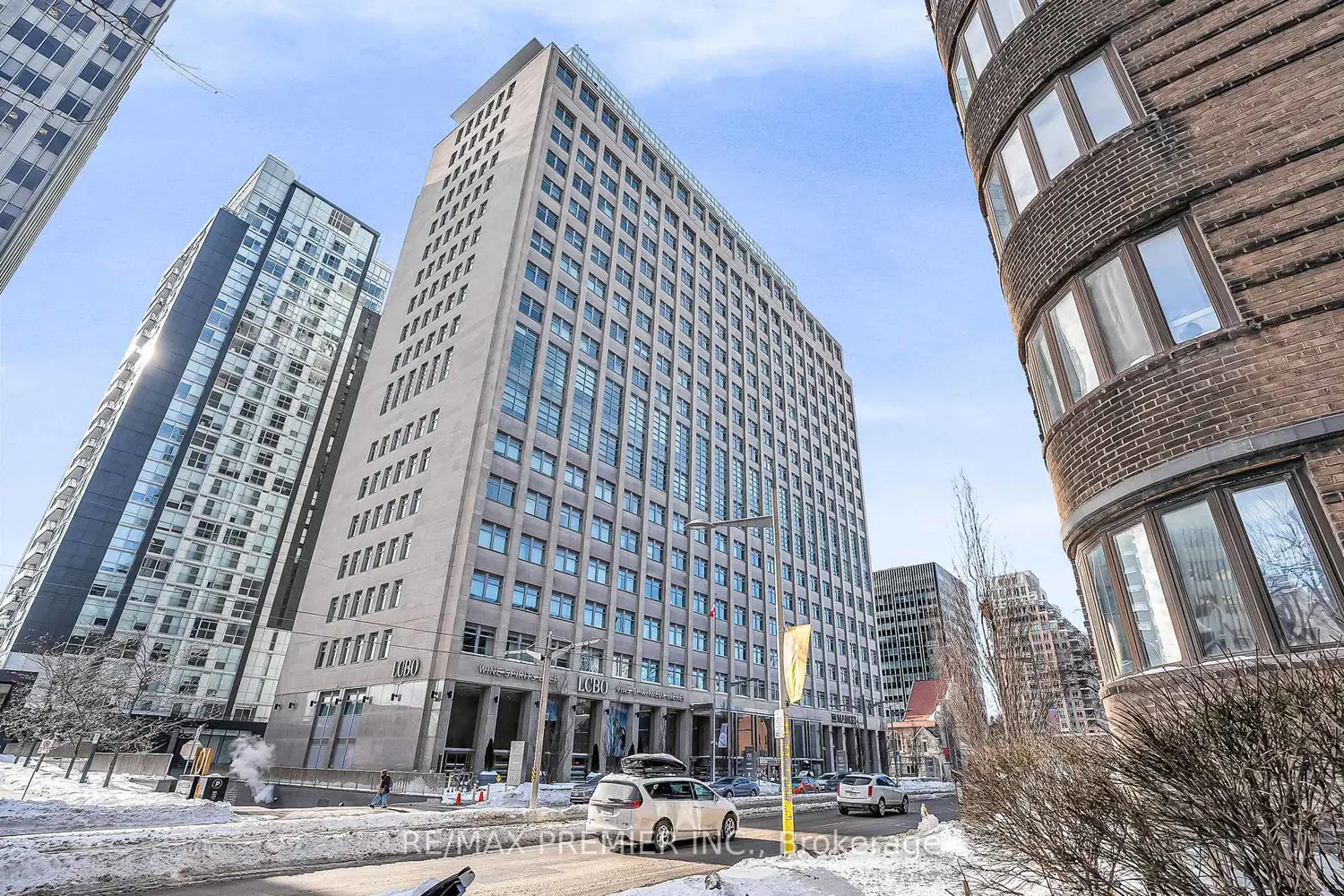 111 St. Clair Avenue 607