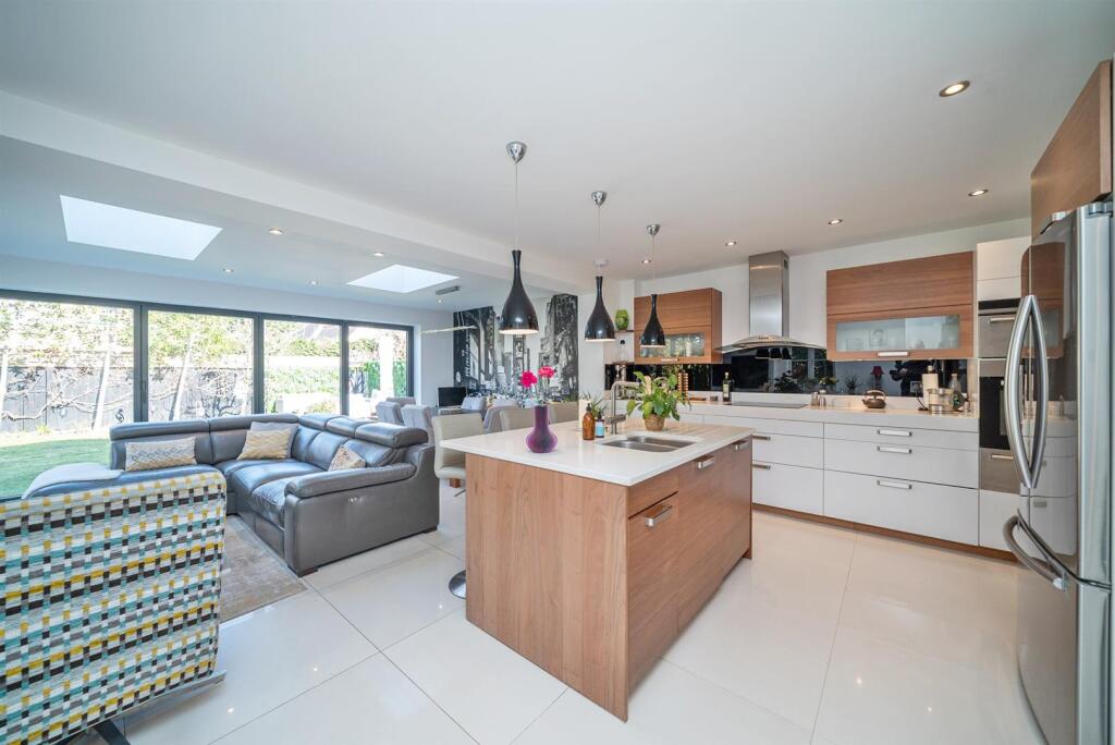 Additional image 10 of Princess Diana Drive, St. Albans