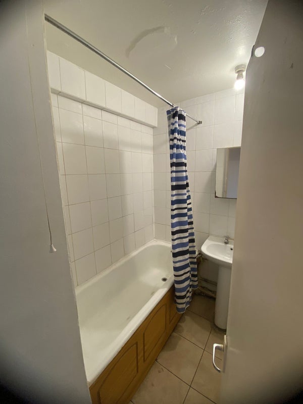 Additional image 3 of Room in a Shared Flat, Whitechapel Road, E1, N1 7GU