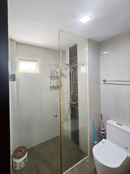 Additional image 12 of 21 Pasir Ris Link