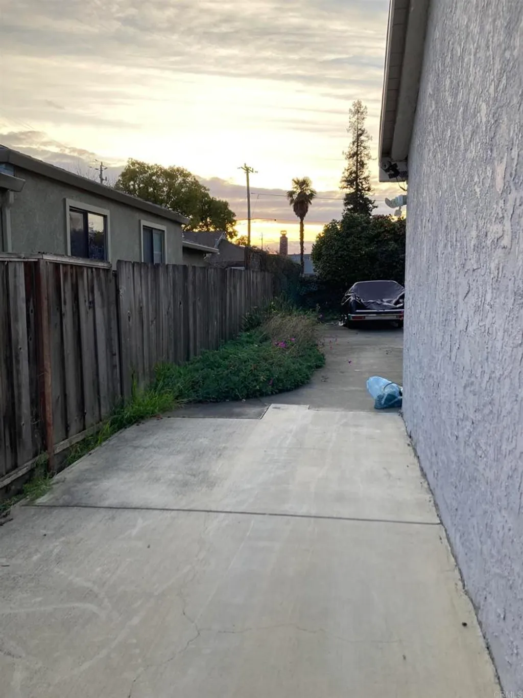 22093 Redwood Road, Castro Valley, CA 94546