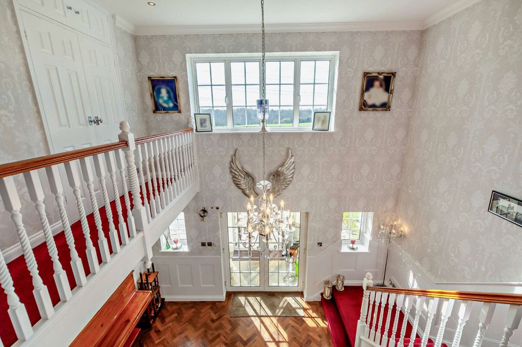 Additional image 9 of 7 bed detached house for saleClearwater Lane, Haywards Heath, West Sussex RH16
