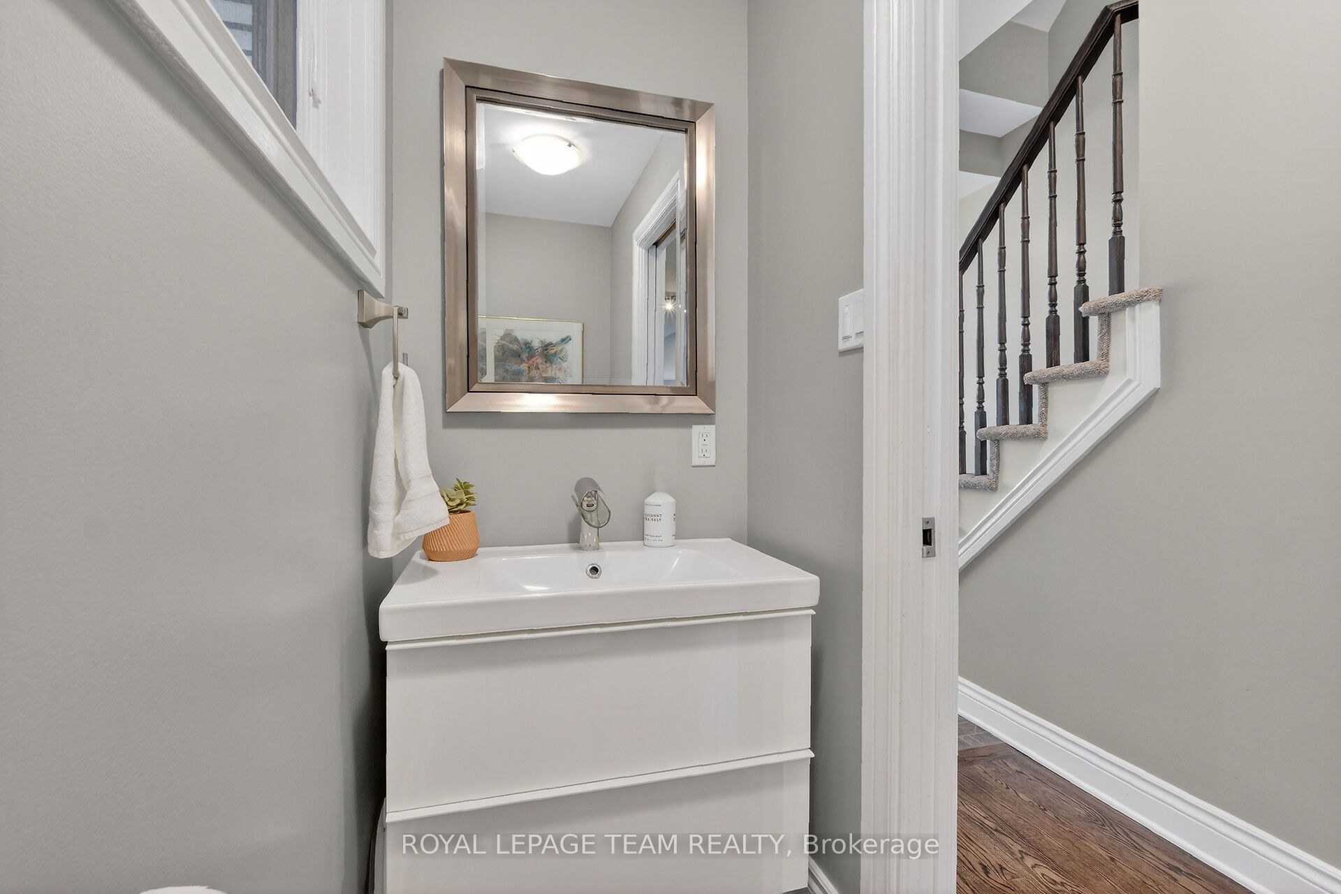 Additional image 5 of A-142 A Queen Mary Street, Ottawa, ON, K1K 1X5