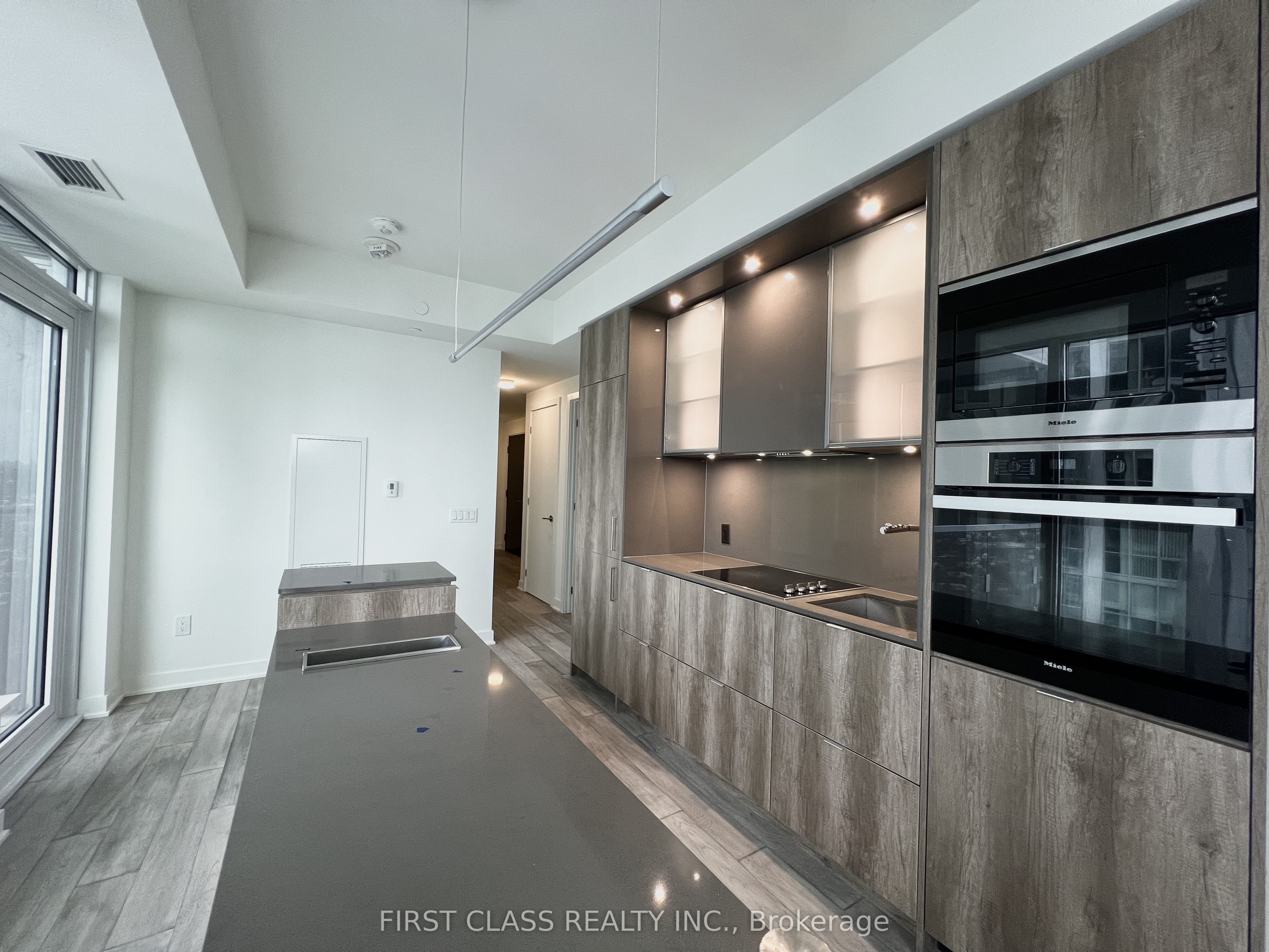 Additional image 2 of 2605-11 Yorkville Avenue, Toronto, ON, M4W 0B7