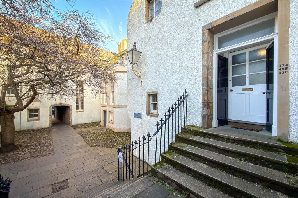 Additional image 3 of 2 bed flat for saleSouth Street, St. Andrews, Fife KY16