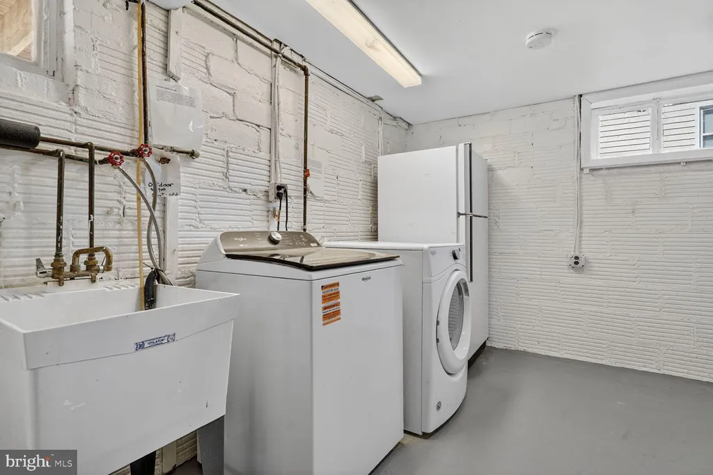 5019 Kenesaw Street, College Park, MD 20740