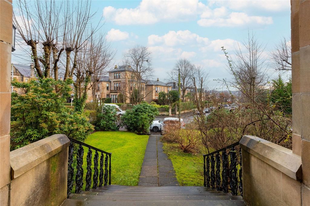 4 bed flat for saleCleveden Road, Glasgow G12 photo 3
