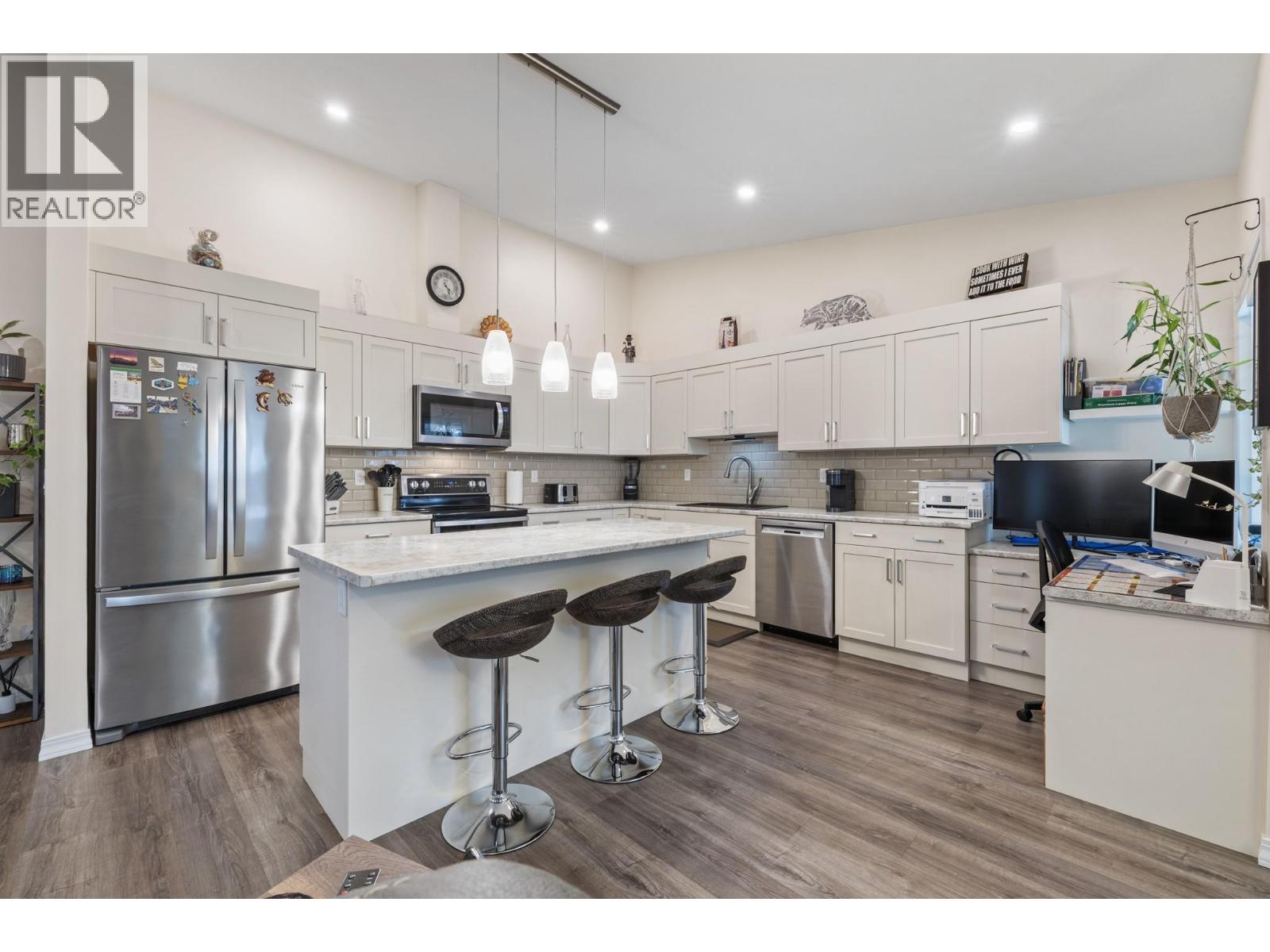 Additional image 2 of 8-1873 Parkview Crescent, Kelowna, BC, V1X7G7
