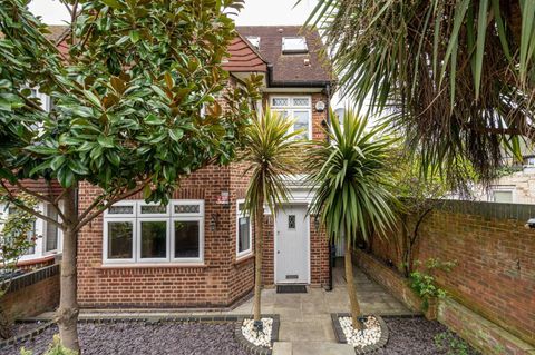 Marlborough Road, Isleworth TW7