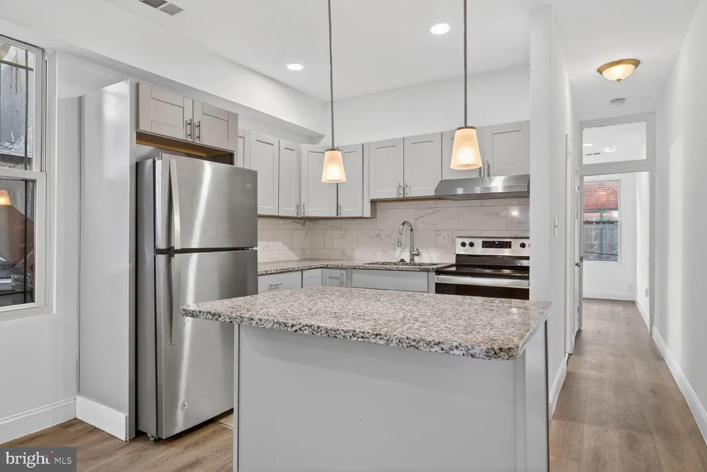 Additional image 7 of 2409 18th Street NW Unit 2, Washington, DC 20009