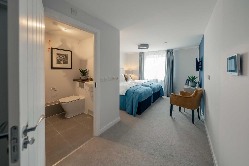 Additional image 28 of 2 bed flat for saleHooton Road, Willaston, Neston CH64