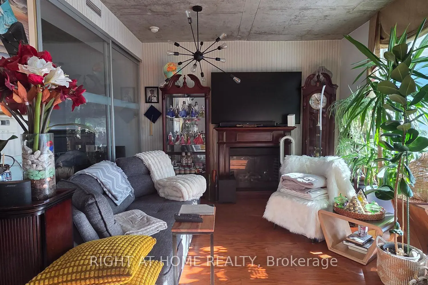 Additional image 9 of 478 King Street 911