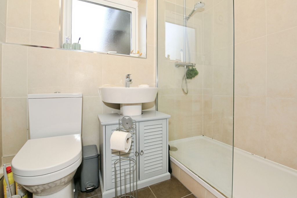 1 bed flat for saleCrown Street, Peterborough PE1 photo 3