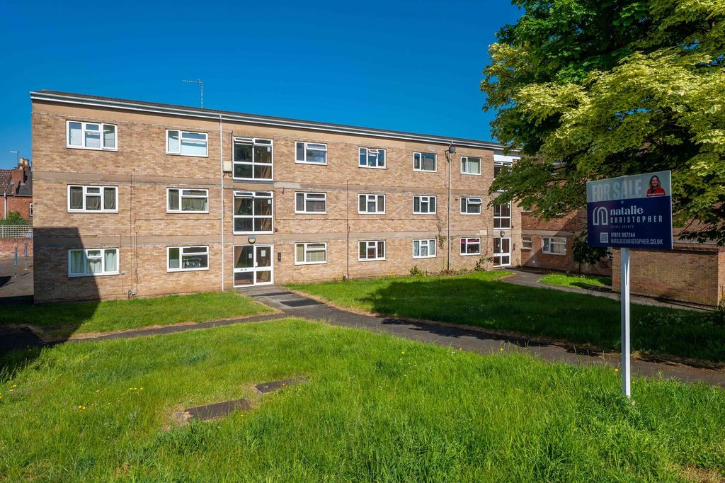 1 bed flat for saleHumphris Street, Warwick CV34