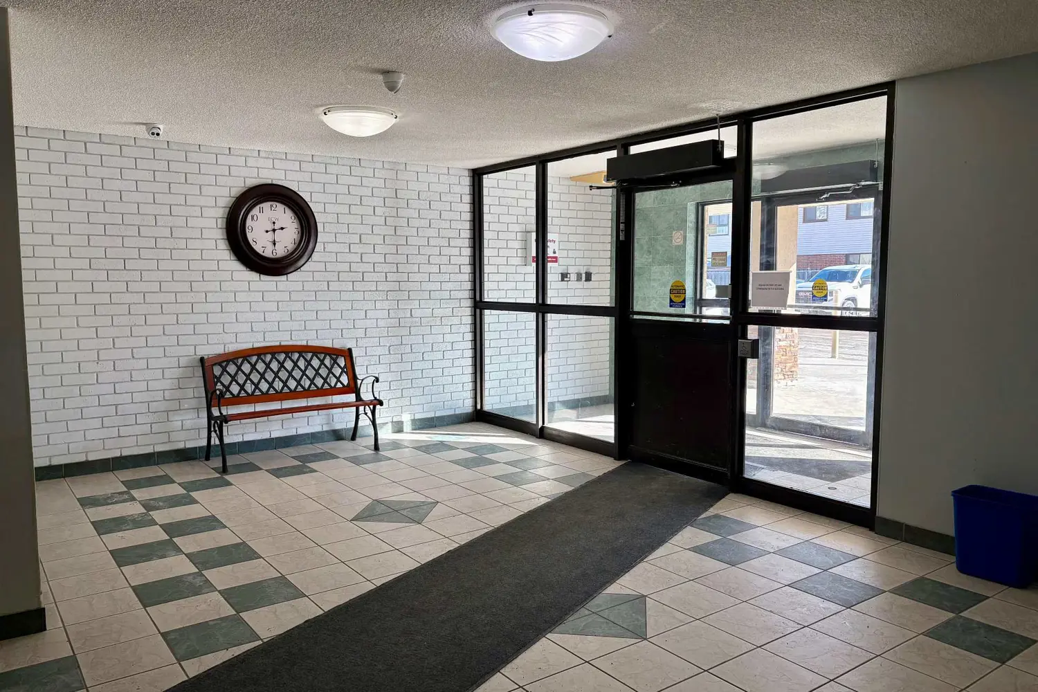 Additional image 13 of 936 Glen Street 209