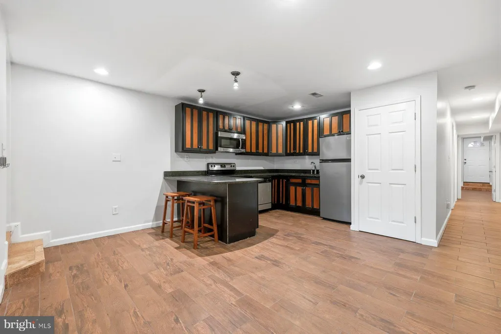 Additional image 7 of 145 Randolph Place NW Unit B, Washington, DC 20001