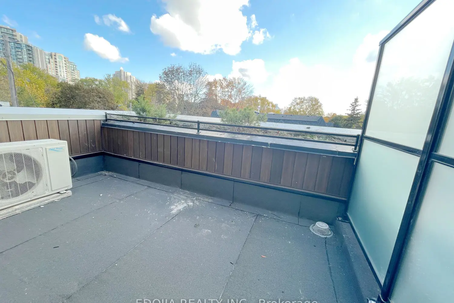 Additional image 9 of 57 Finch Avenue 24