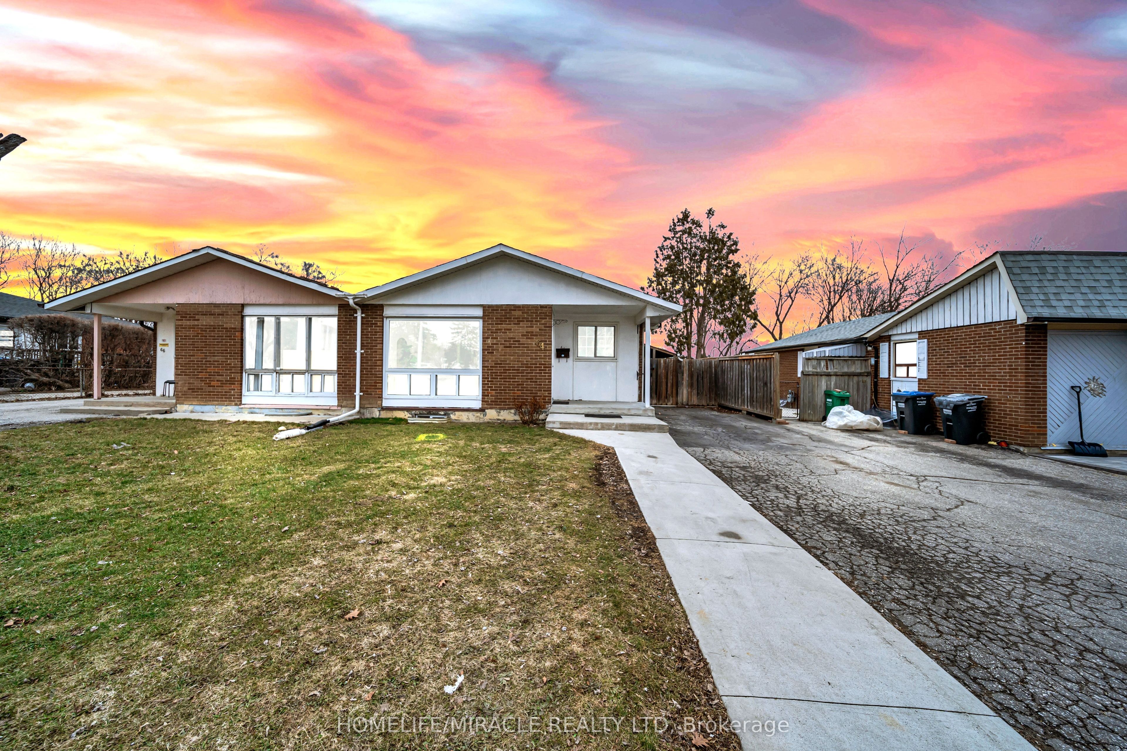 64 Drake Boulevard, Brampton, ON, L6T 3K9