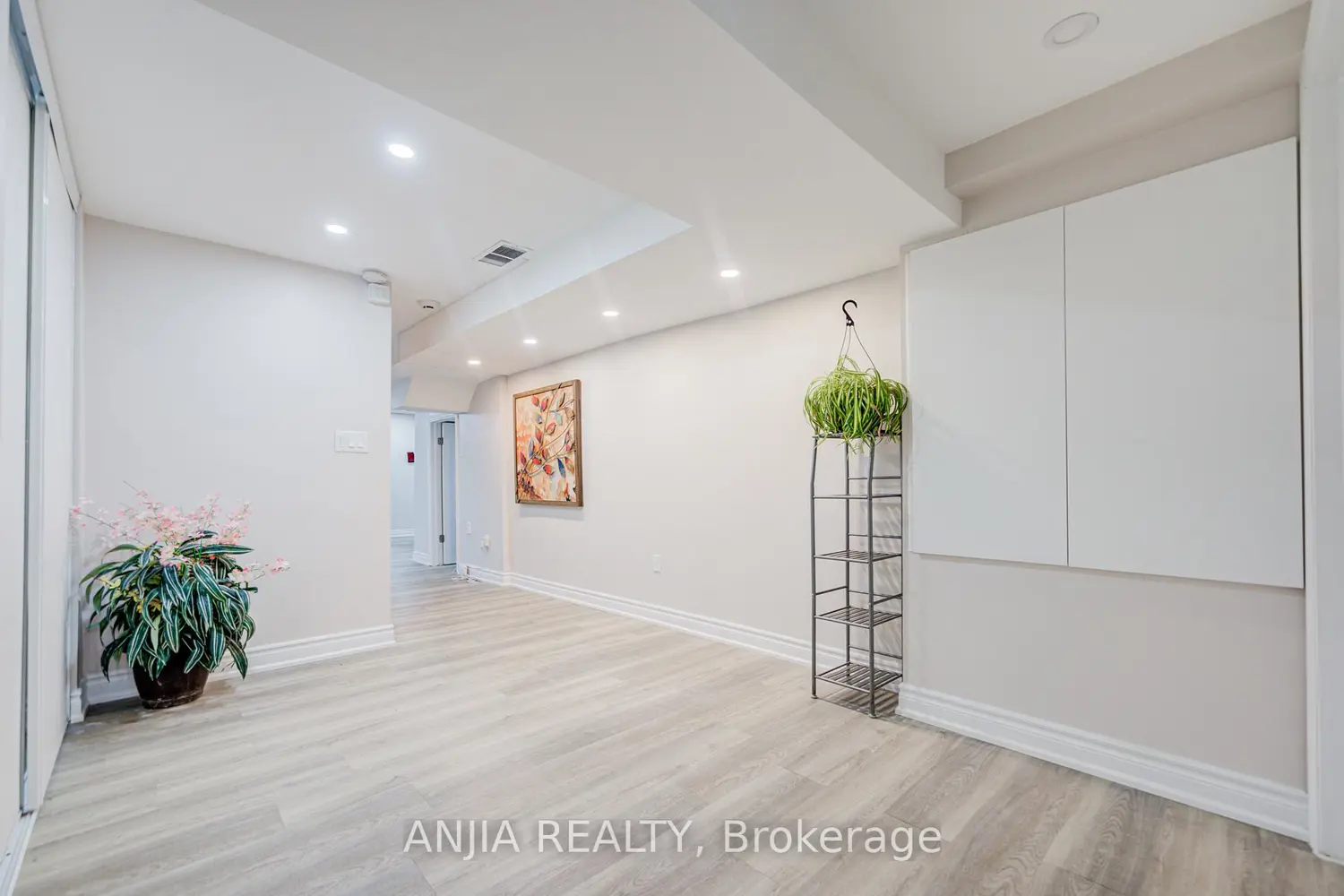 Additional image 8 of 203 James Ratcliff Avenue