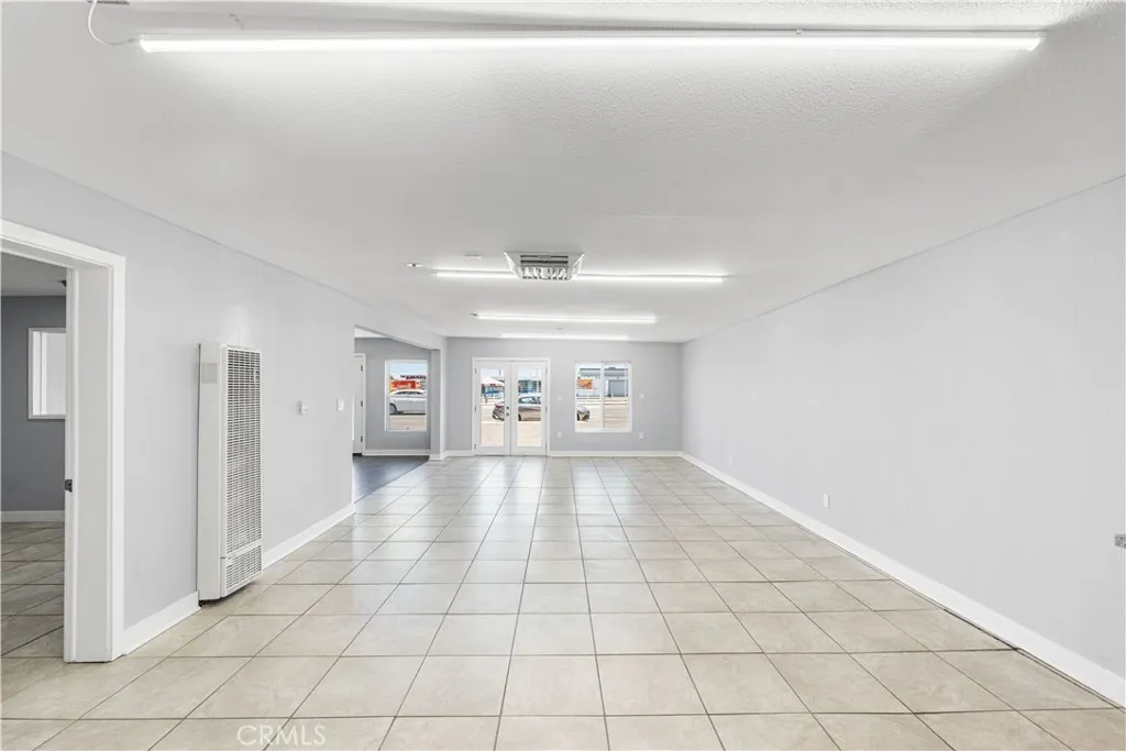 Additional image 95 of 44441 Sierra Highway, Lancaster, CA 93534