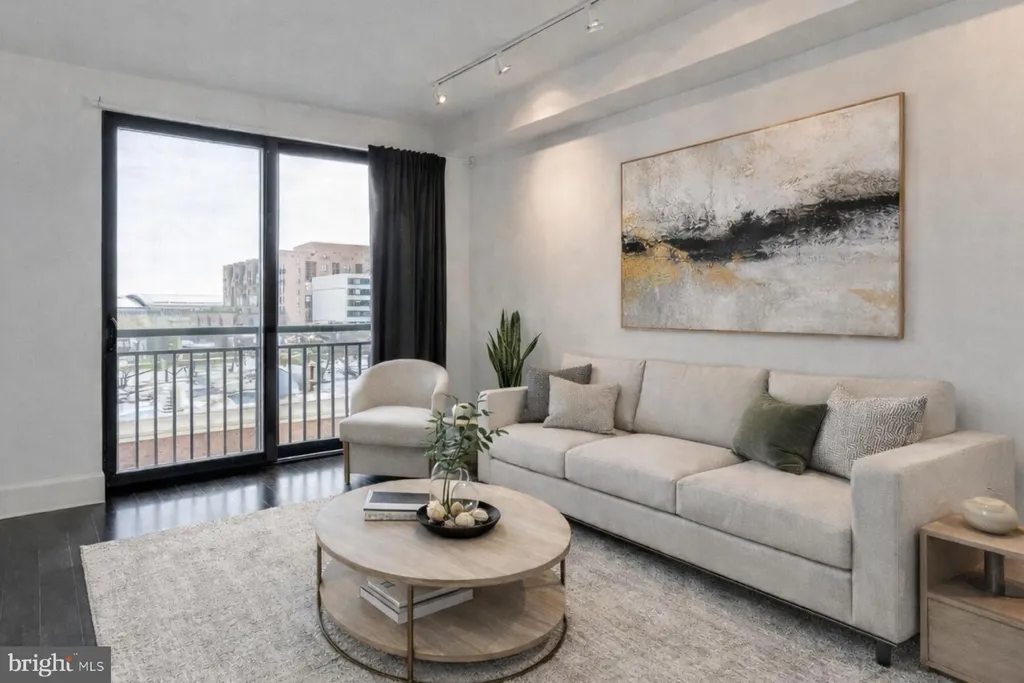 Additional image 4 of 1011 M Street NW Unit 606, Washington, DC 20001