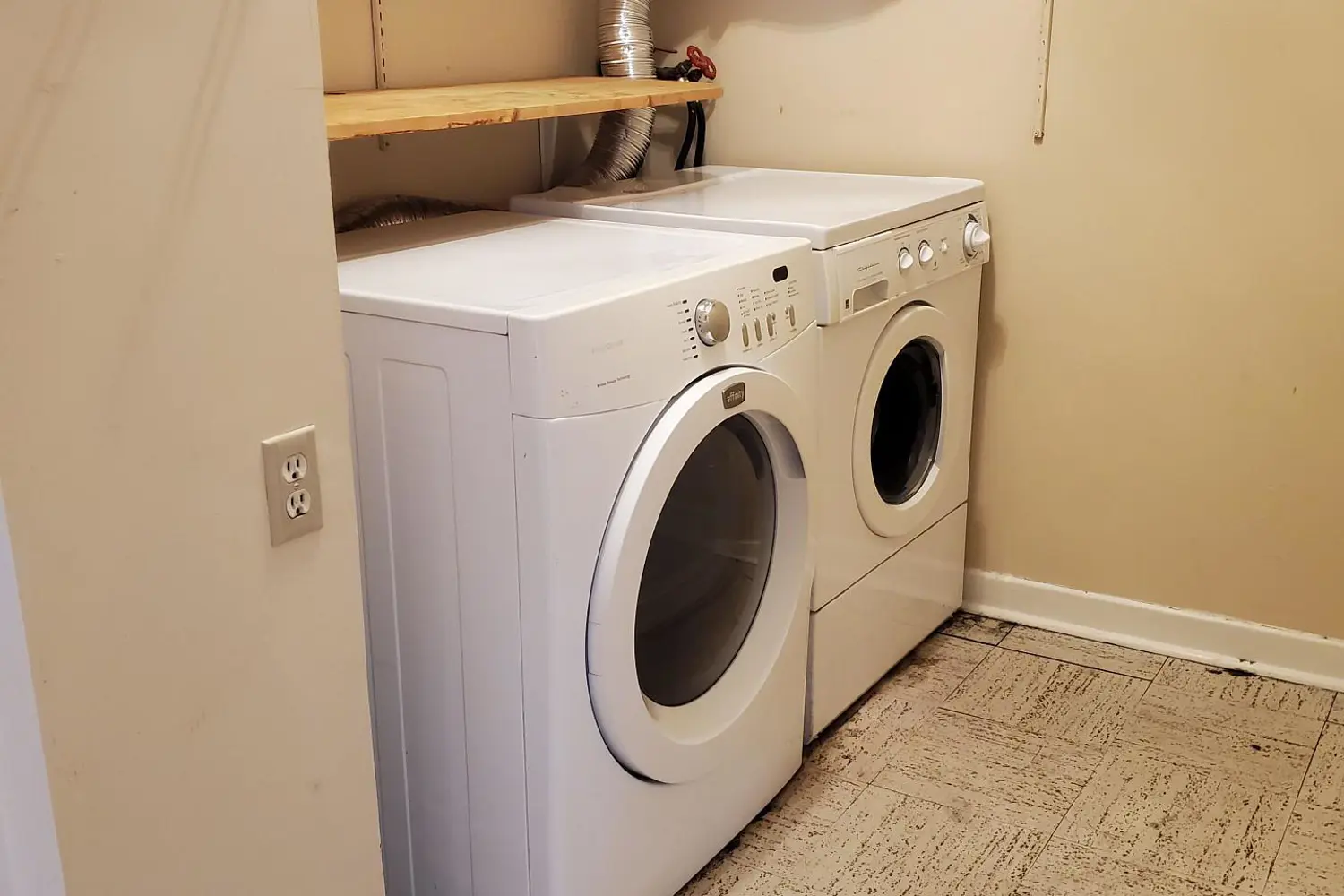 Additional image 11 of 2542 Argyle Road 804