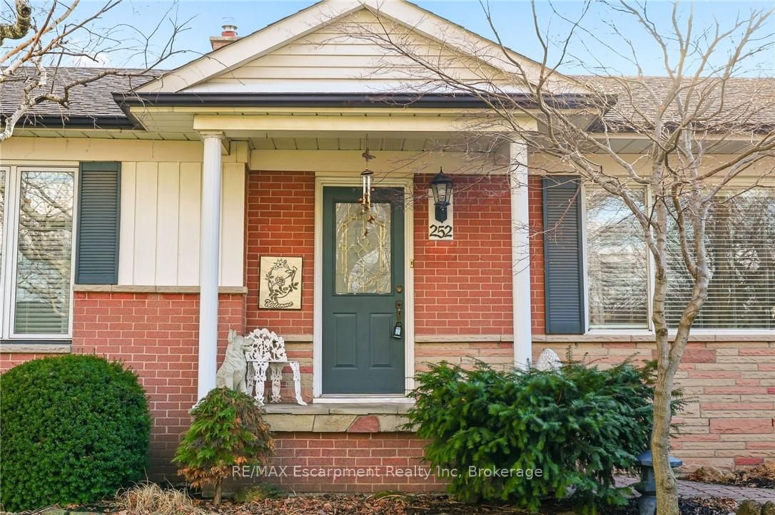 Additional image 3 of 252 Hammersmith Court, Burlington, ON, L7L 4N7