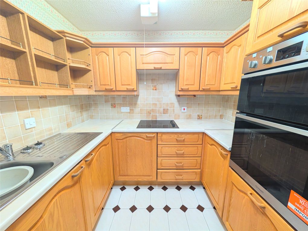 Additional image 2 of 2 bed flat for saleHinderton Road, Neston, Cheshire CH64